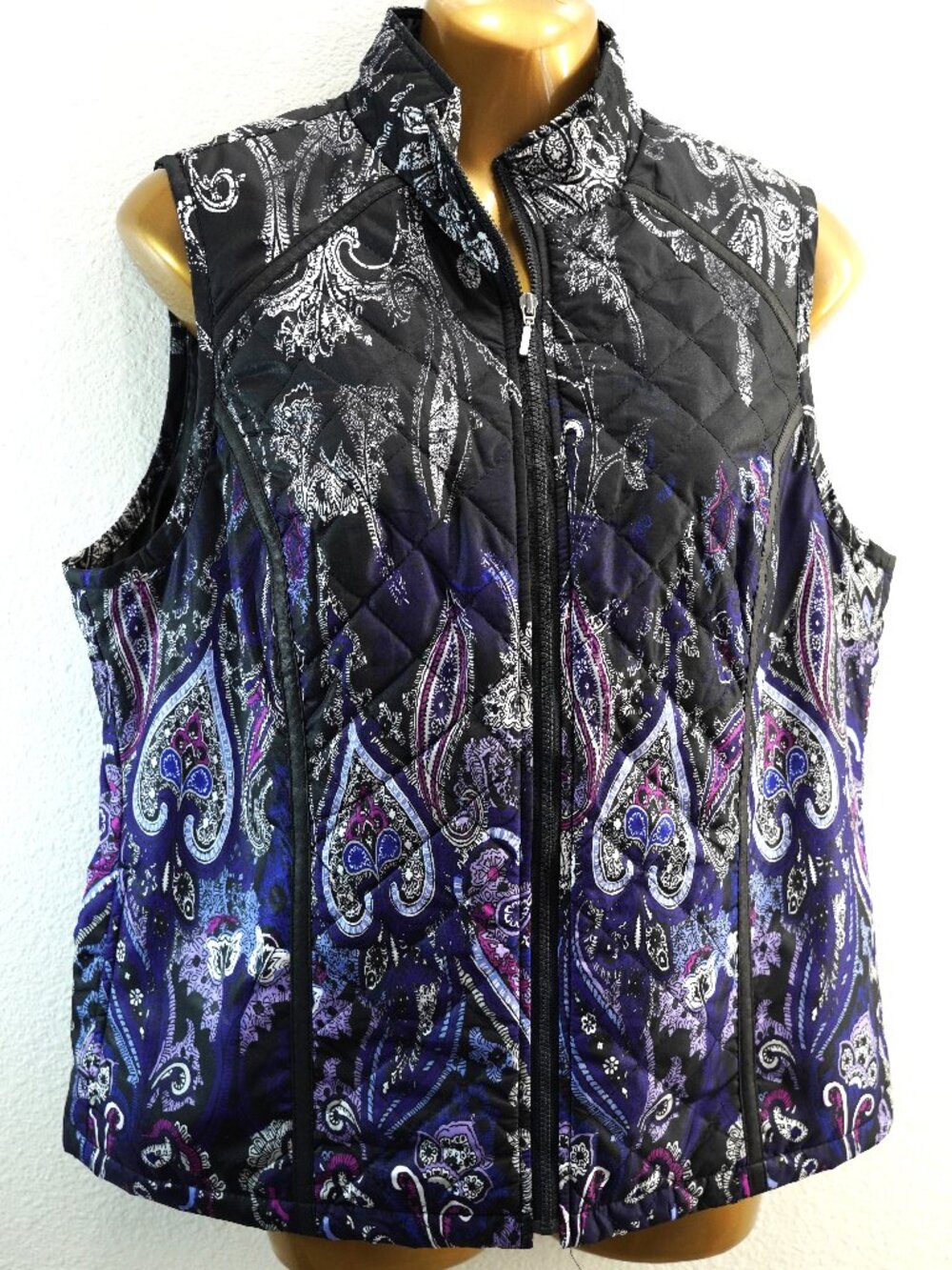 Chico's Zenergy Quilted Paisley Vest size 1 - Picture 1 of 5